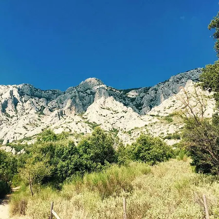 Guest house Les Cabanons Sainte Victoire