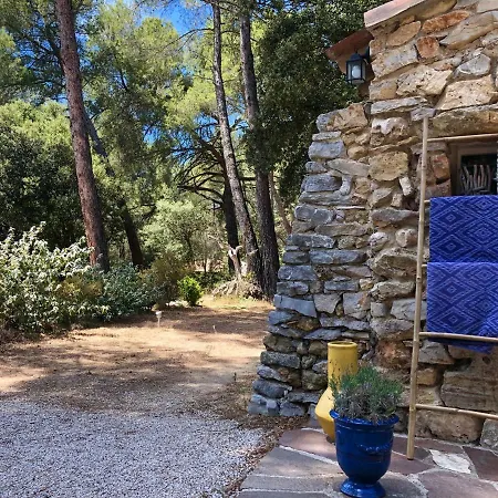 Les Cabanons Sainte Victoire Saint-Marc-Jaumegarde